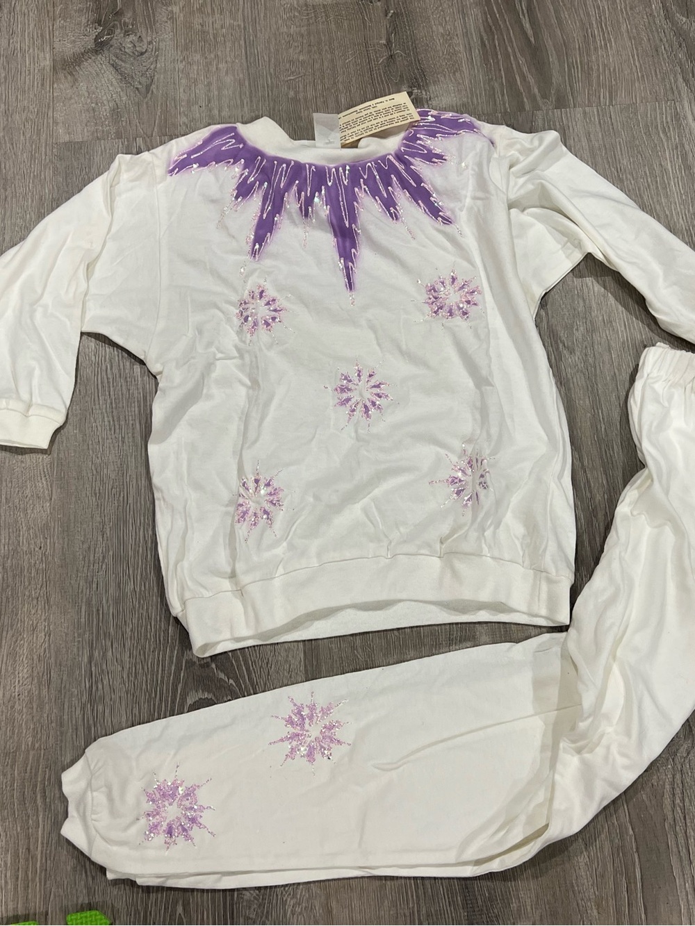 Girls vintage White Set with Purple glitter Snowflake Accents NWT 10